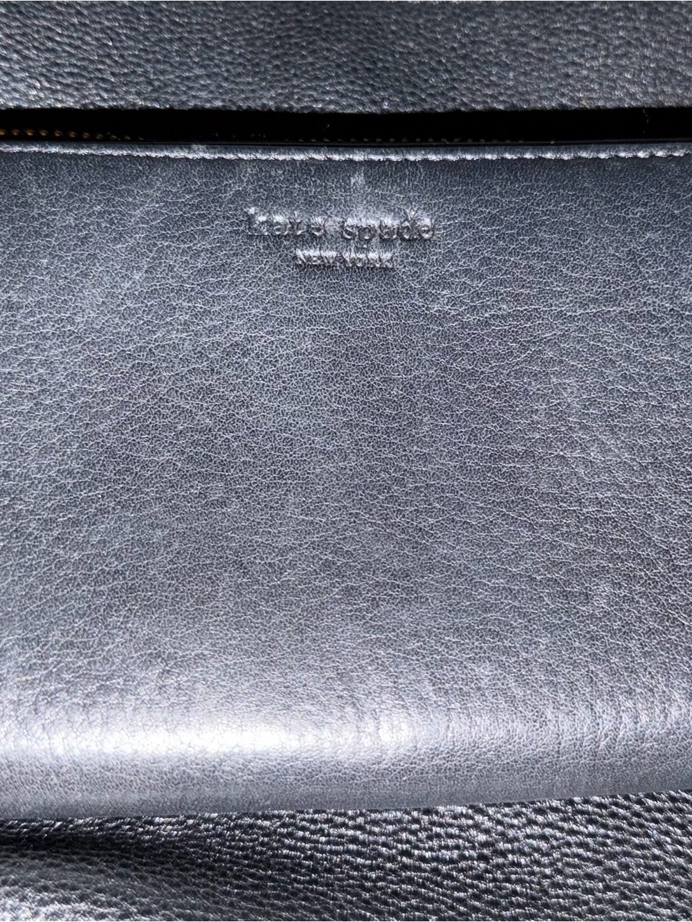 GOOD CONDITION KATE SPADE BLACK LEATHER WALLET WITH SUBTLE KATE SPADE LOGO